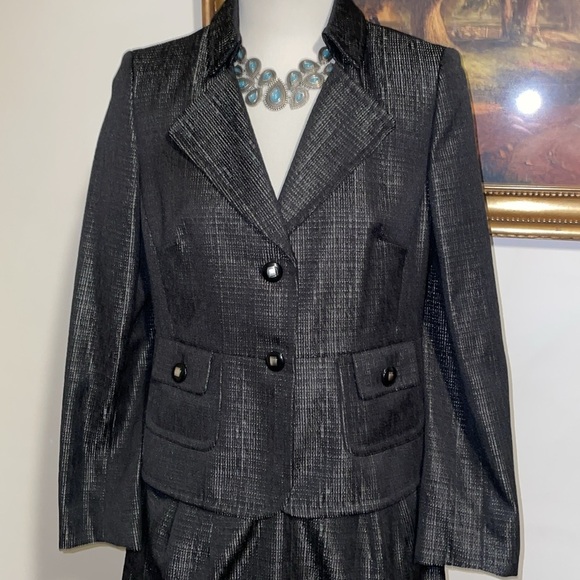 LeSuit Skirt & Suit Studio Blazer (Both Kasper Companies) Matching Suit. Size 8. - Picture 3 of 15